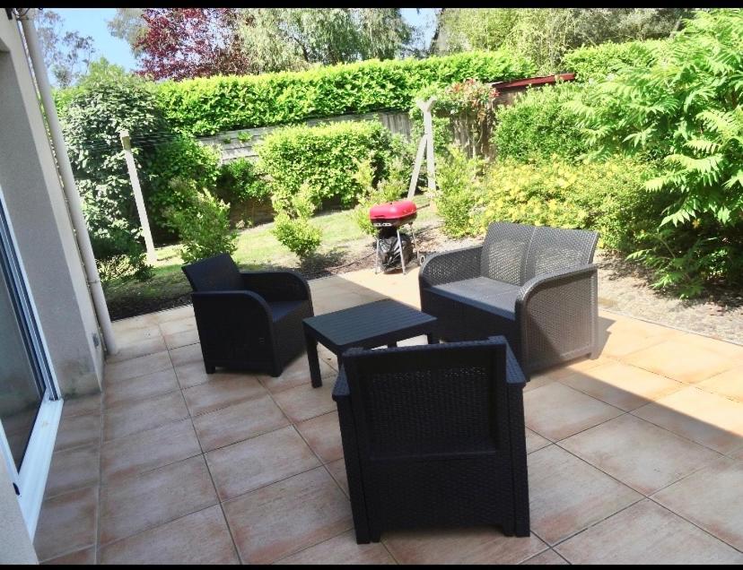 Magnifique Bas De Villa Deux Chambres Situe Pres Des Plages Et Du Golf Saint-Briac-sur-Mer Exterior foto